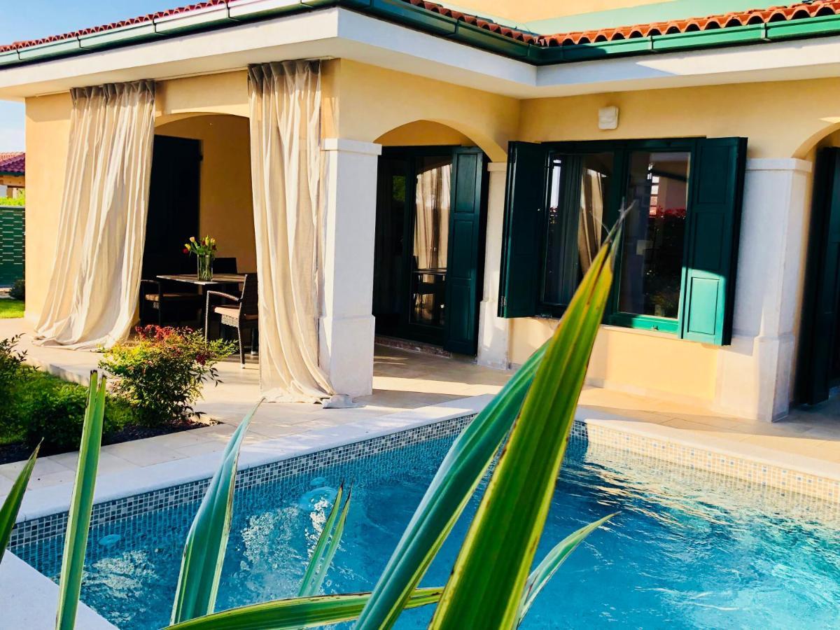 Private Villa "San Servolo House" With Sea View And Private Pool Buje Kültér fotó